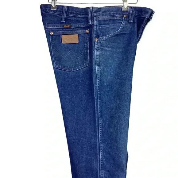 Wrangler 13MWZ Men 36 x 33 Cowboy Cut Straight Jeans Dark Wash Frayed Work Wear - Picture 5 of 8